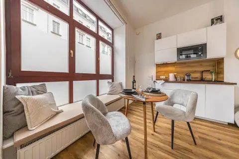 Ruhige Und Stilvolle Wohnung Am Clara-Zetkin-Park Leipzig Eksteriør billede